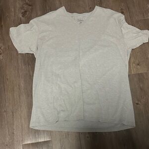 Men’s Heather Gray V-Neck Short Sleeve Tee